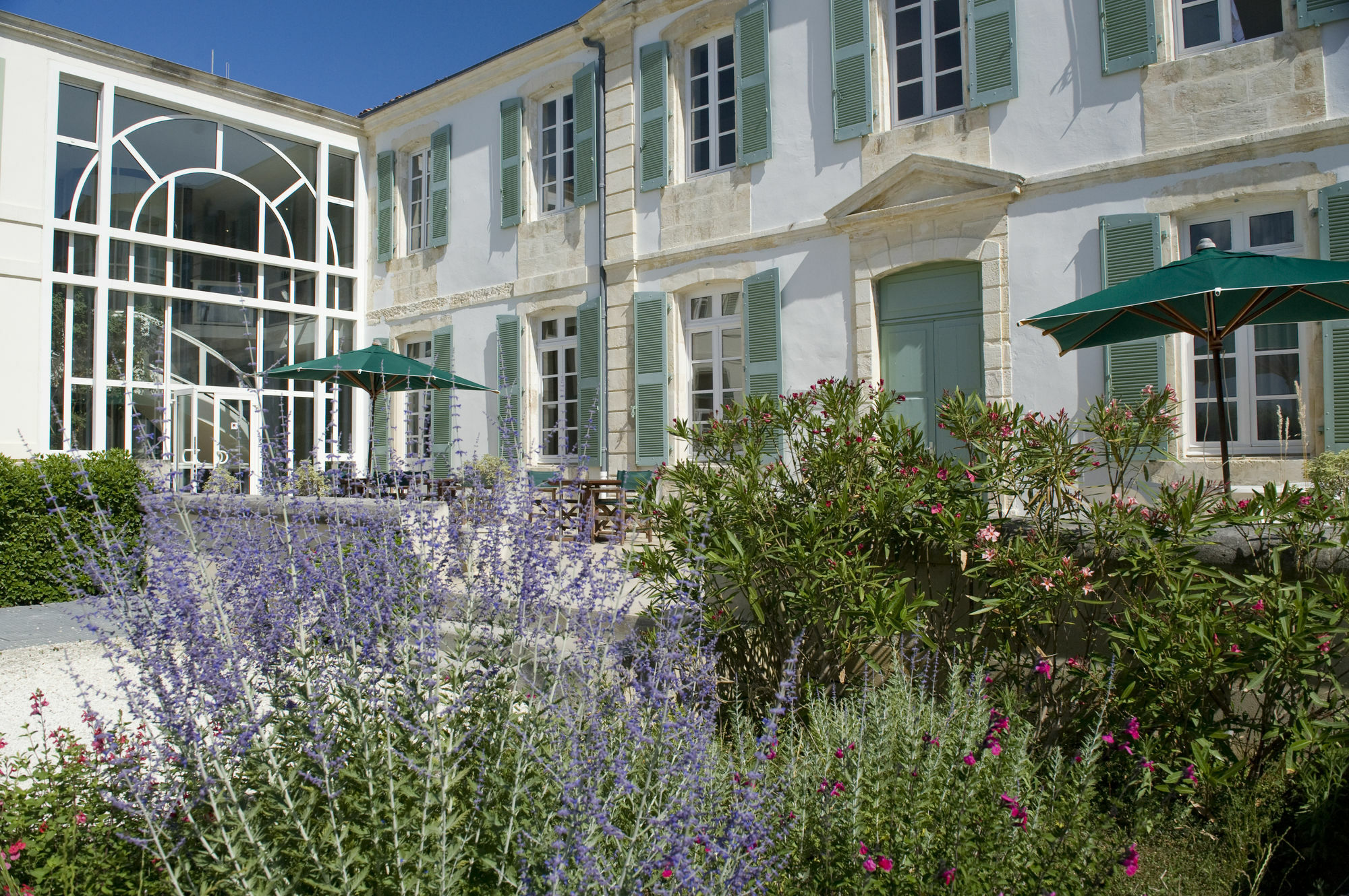 Residence Pierre & Vacances Le Palais Des Gouverneurs Сен-Мартен-де-Ре Экстерьер фото